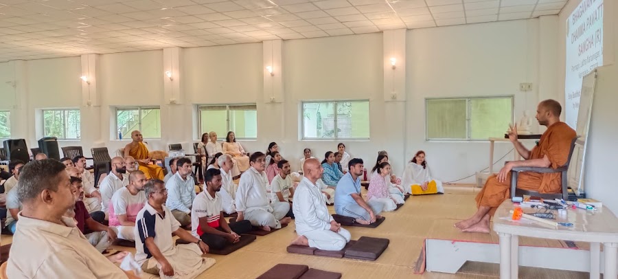 Meditation Retreats & Courses