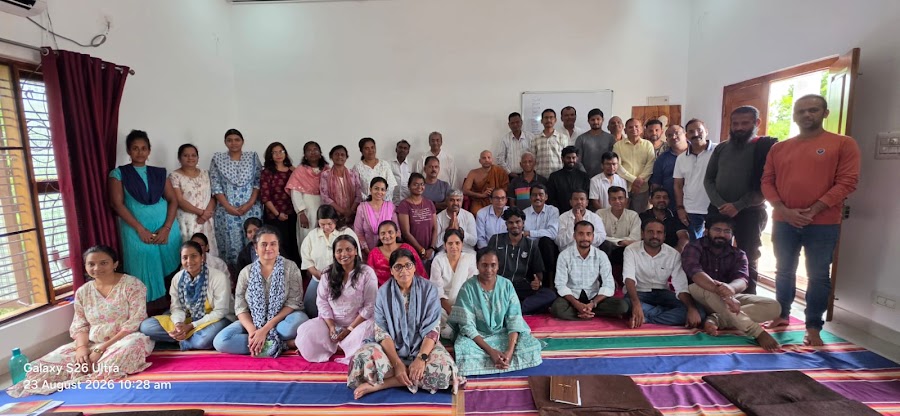 Meditation Retreats & Courses