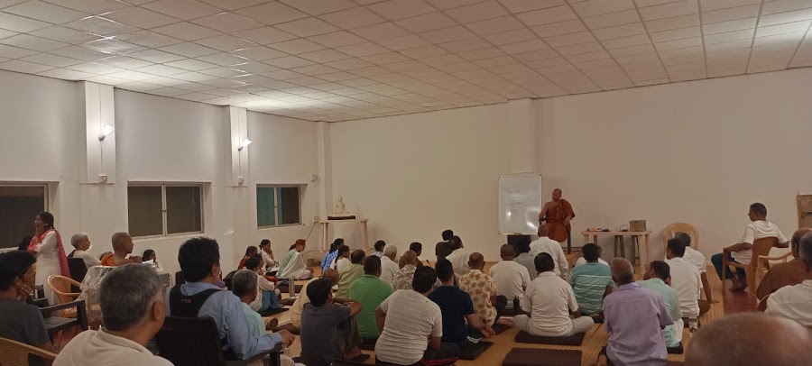 Meditation Retreats & Courses